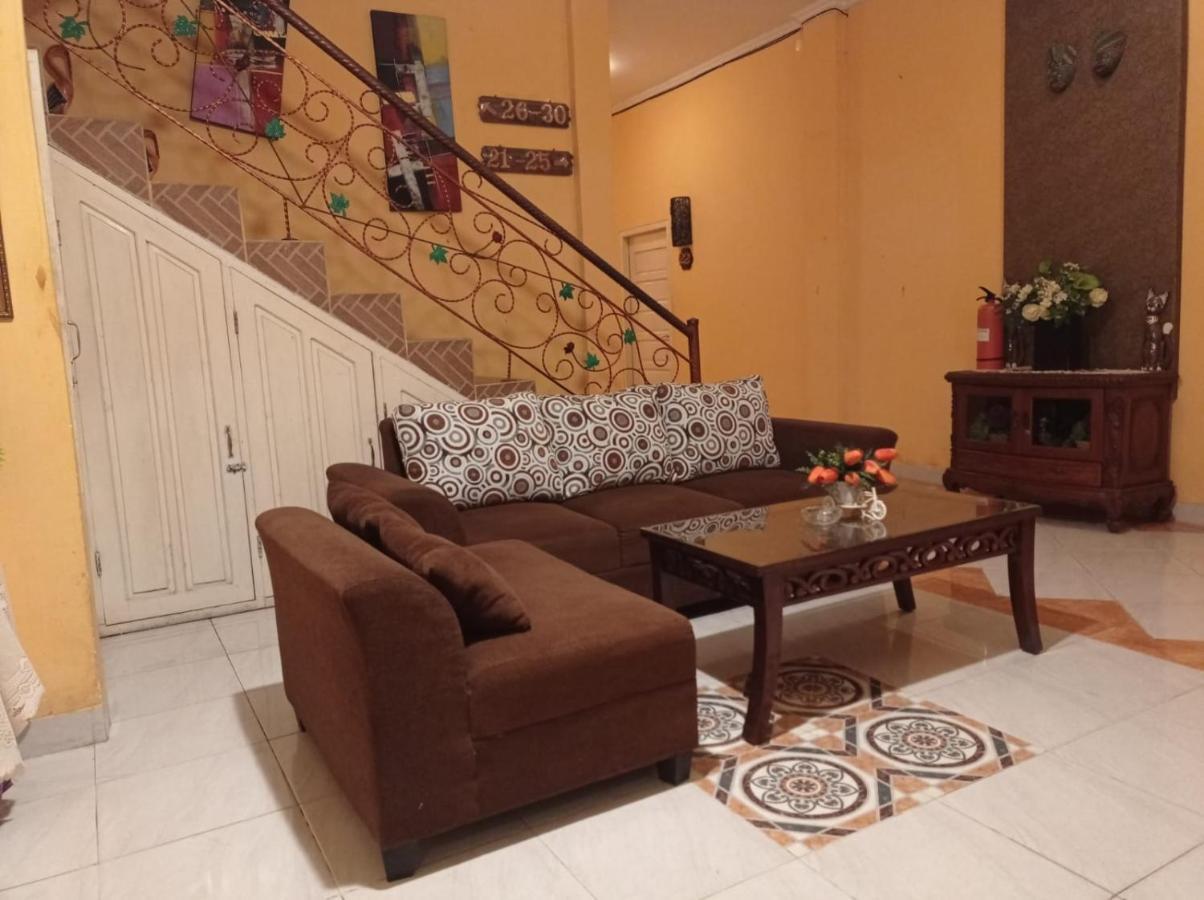 Perabumulih Hotel Nayora Prabumulih מראה חיצוני תמונה